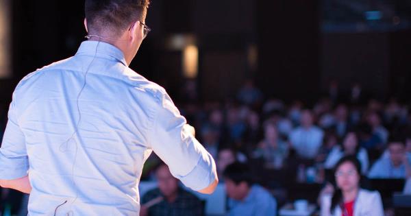 Maximize Impact: Choose the Right Corporate Event Speaker in Singapore